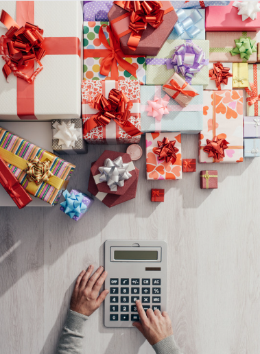 10 Ways To Celebrate Holidays During a Recession