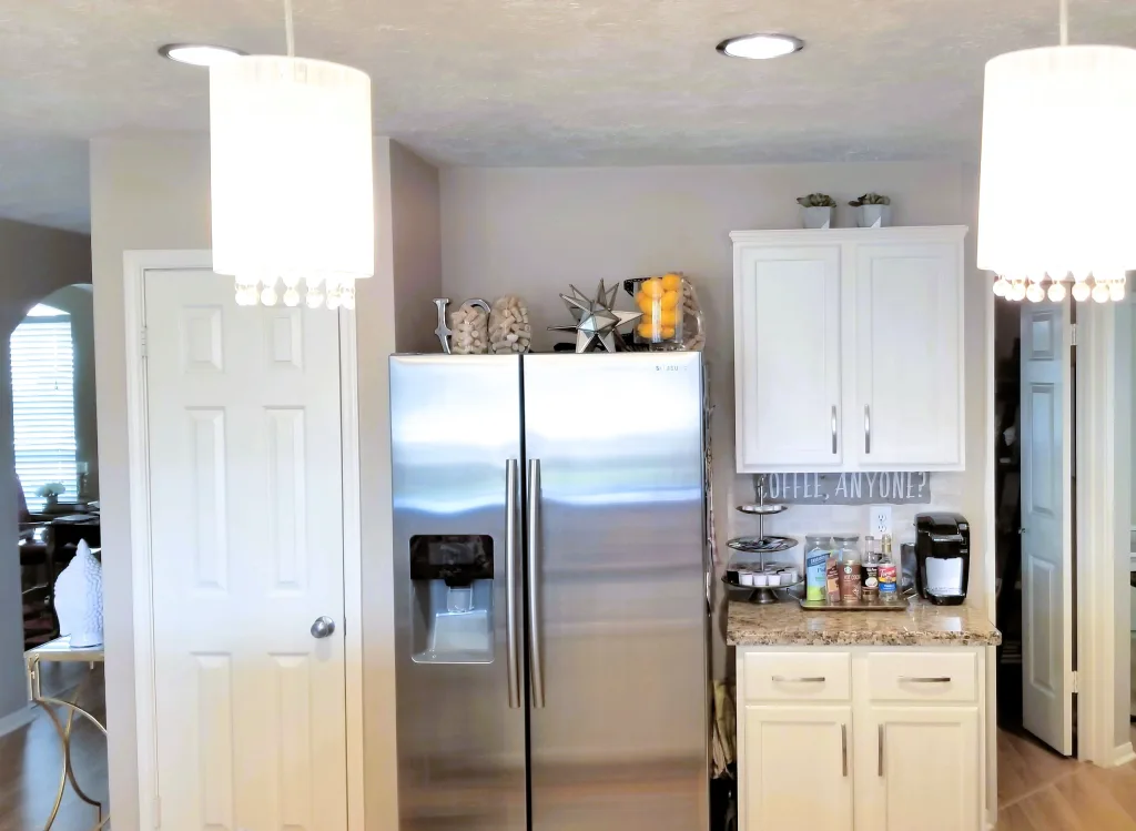 19 Ways To Make An Old Home Look New - Lani Does It - Kitchen updates