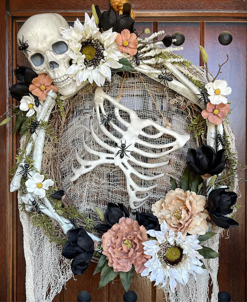 DIY Dollar Tree Halloween Wreath - Lani Does It