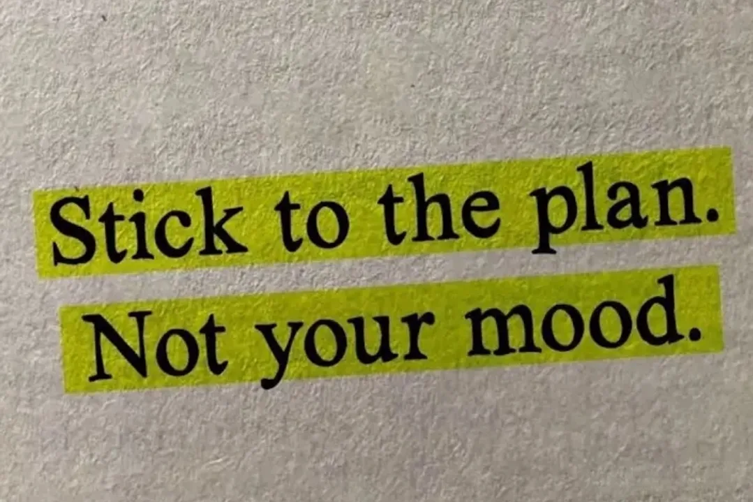 How A Tropical Mural Transformed My Bedroom Into A Luxury Oasis - Lani Does It