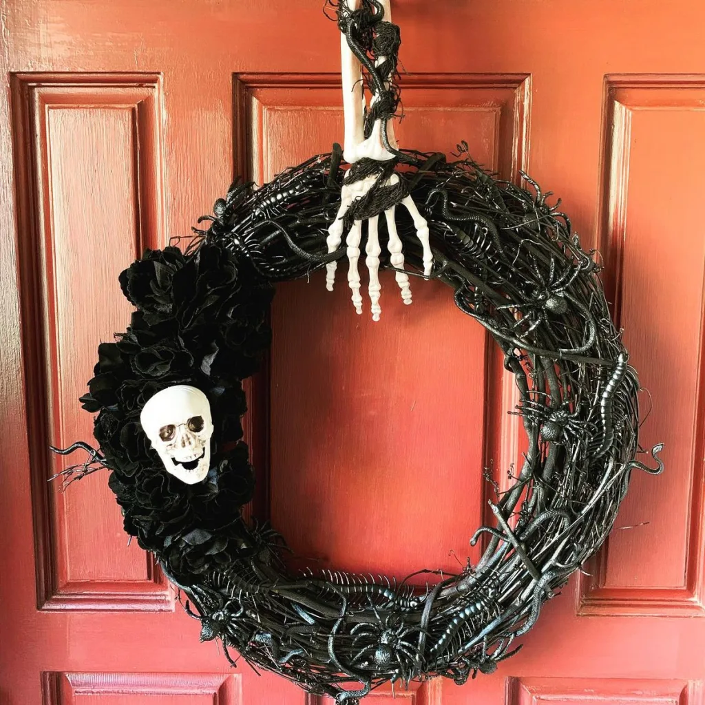 Easy DIY Halloween Wreath Projects That Take Just One Day