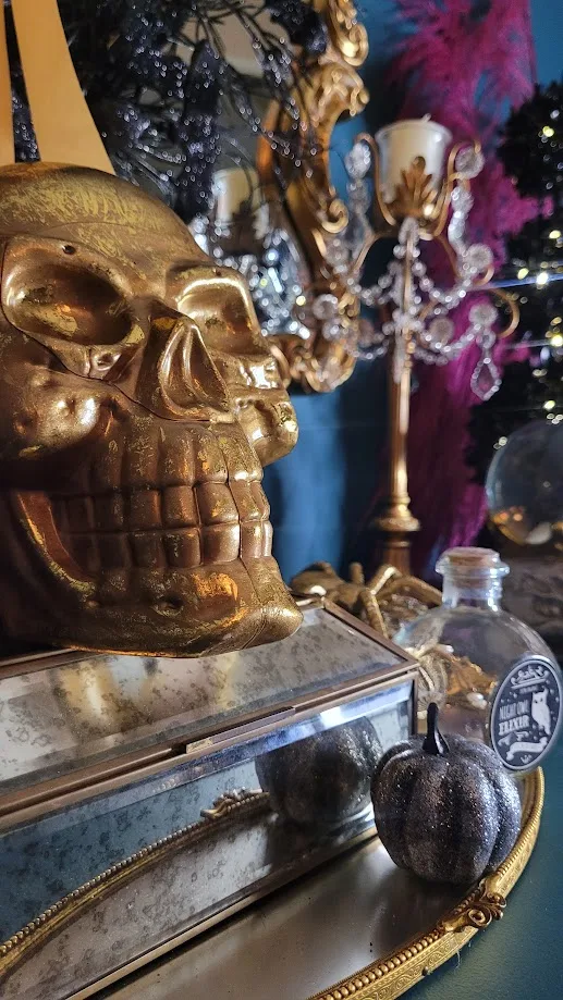 Budget Halloween Setup: How to Make It Look Chic, Spooky & Instagram-Worthy