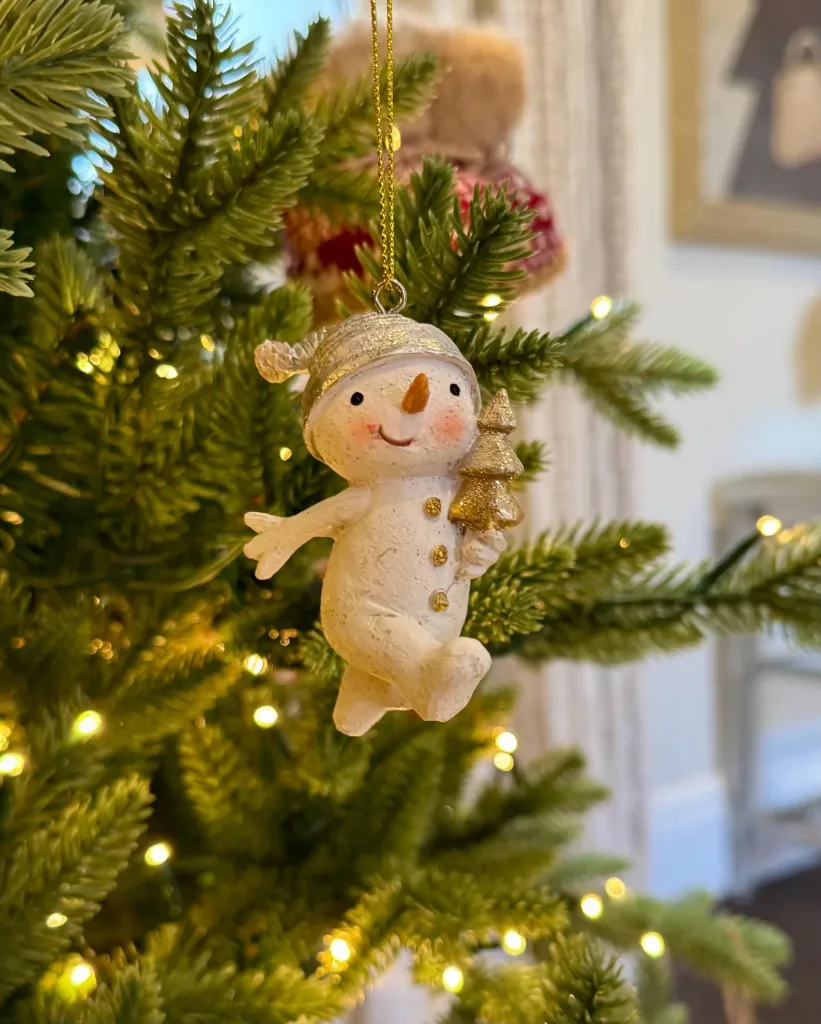 How to Make Christmas Look Expensive on a Budget