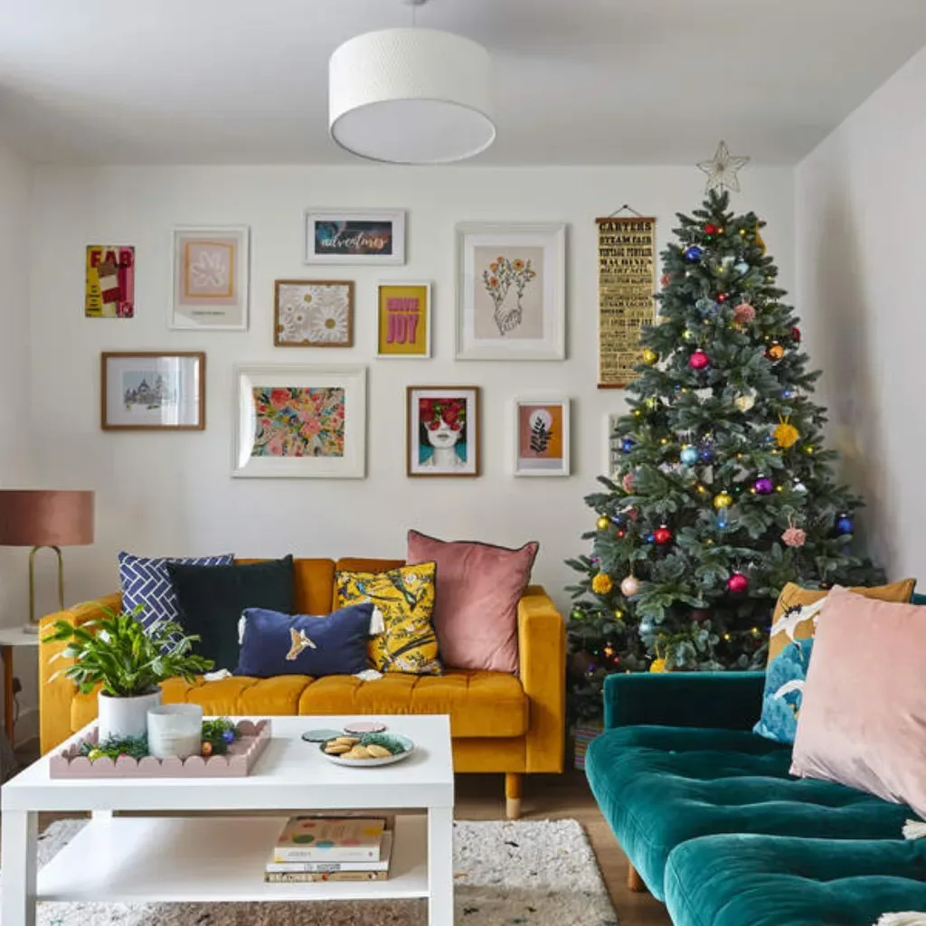 Beautiful Small Christmas Tree Ideas for Tight Spaces