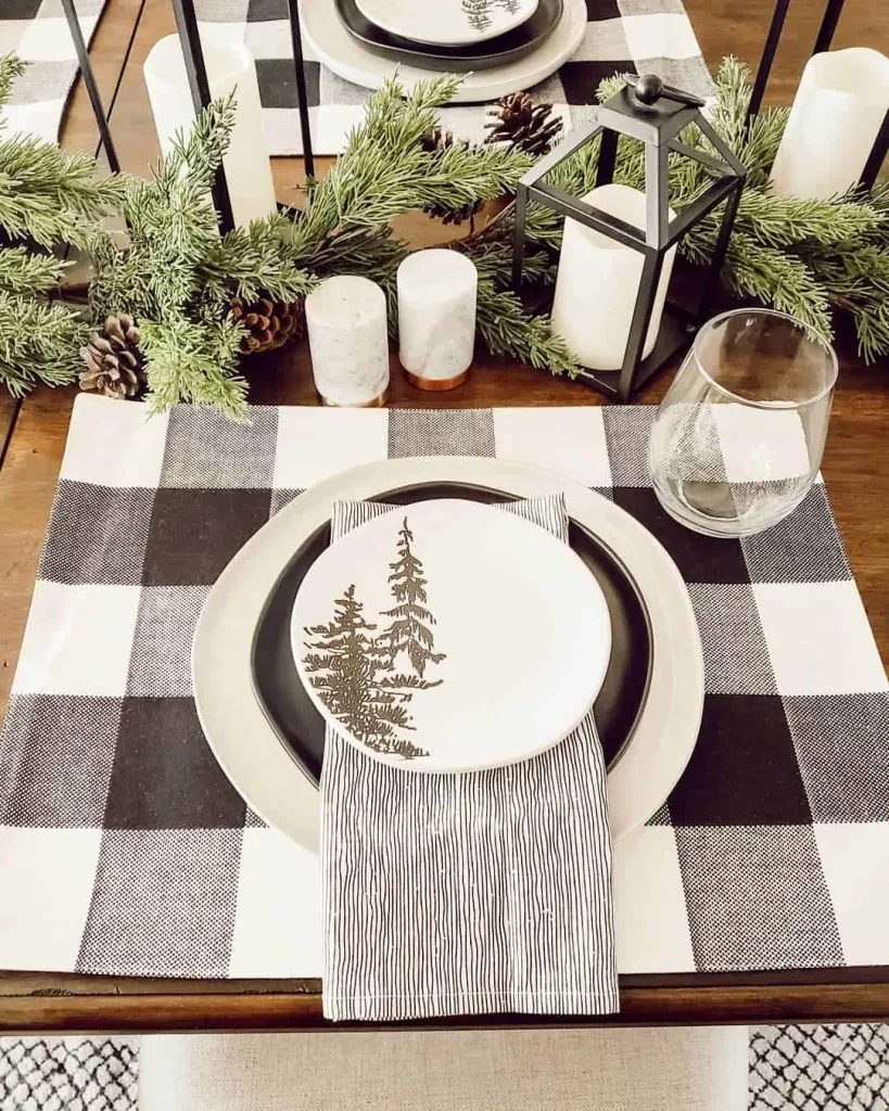How to Style Black and White Christmas Decor That Feels Luxe, Not Basic