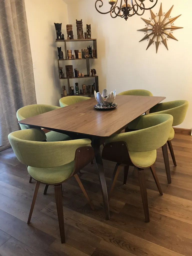 New Year Decluttering Tips for Decor Enthusiasts: Keep What You Love