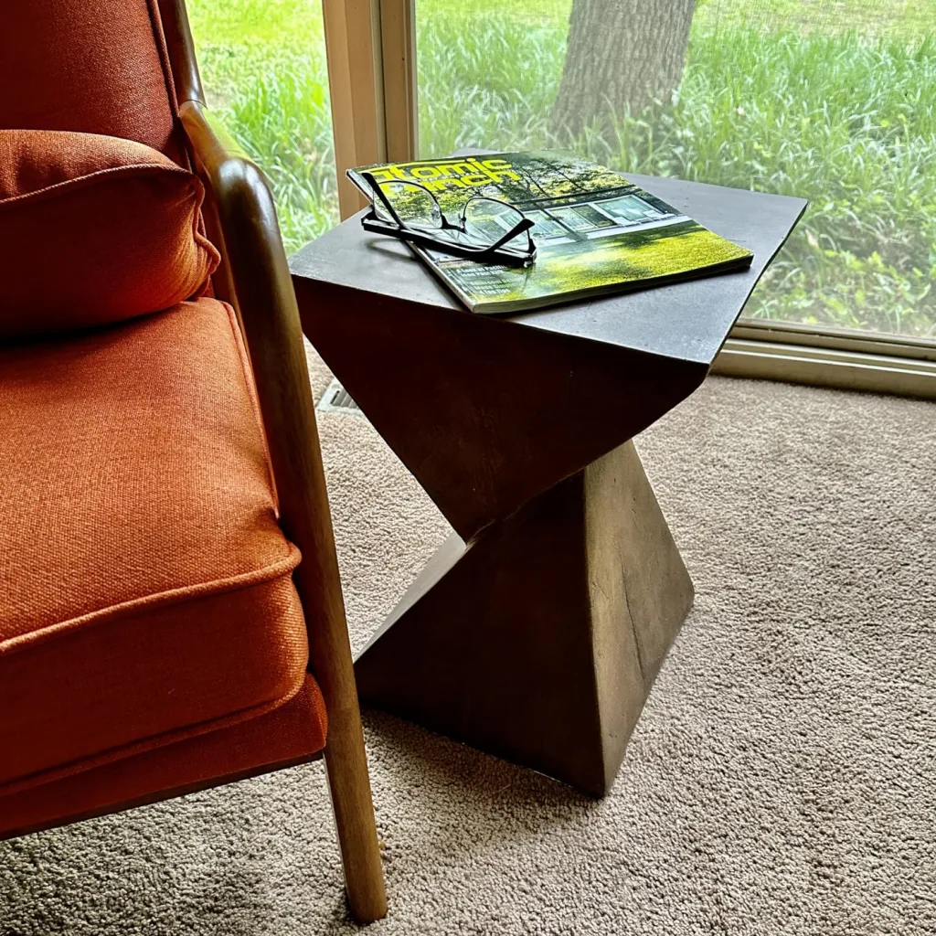 New Year Decluttering Tips for Decor Enthusiasts: Keep What You Love