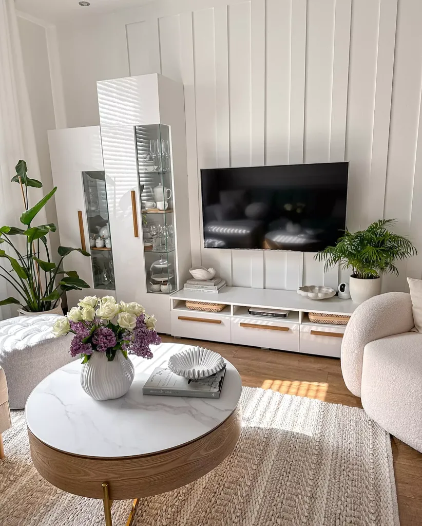 How to Keep a Small Apartment Cozy Without Overcrowding It