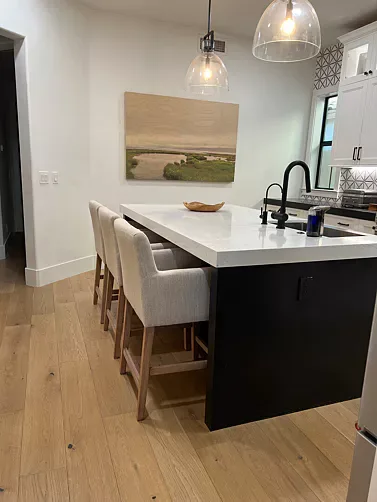 How to Keep a Small Apartment Cozy Without Overcrowding It