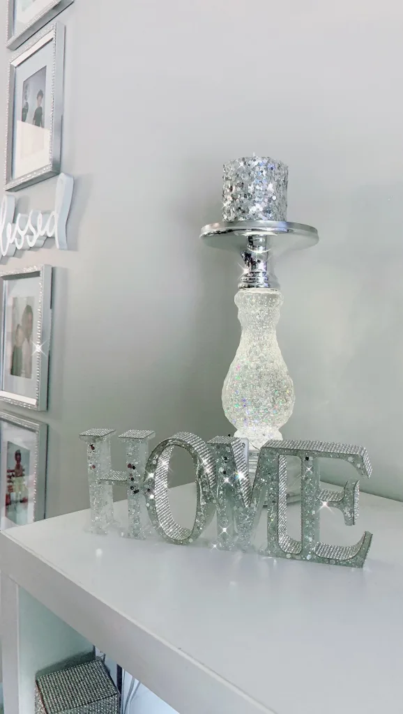 How to Keep a Small Apartment Cozy Without Overcrowding It