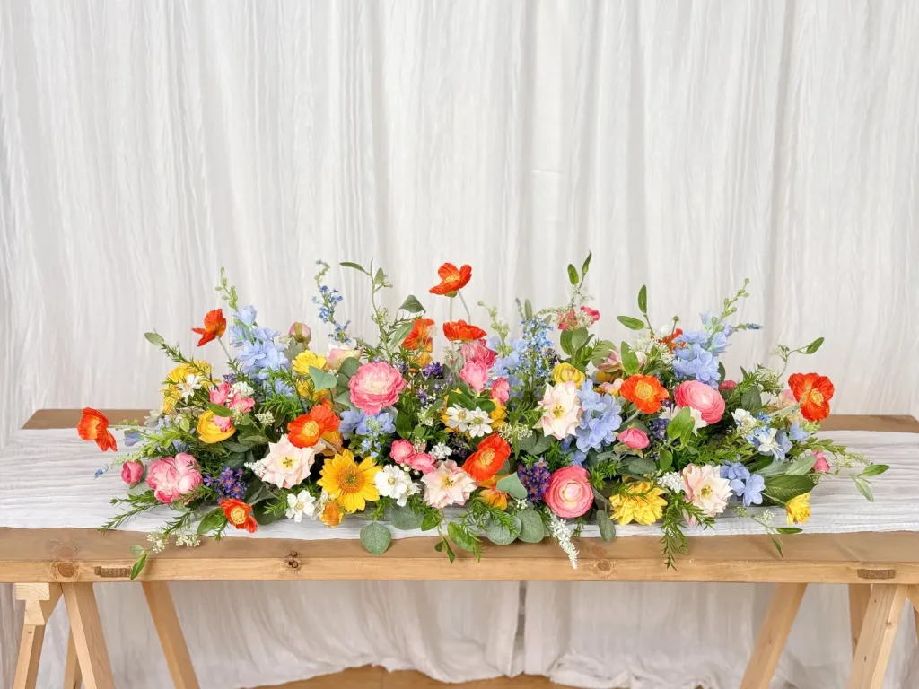 10 Best Wildflowers For Beautiful Centerpieces For Any Occasions