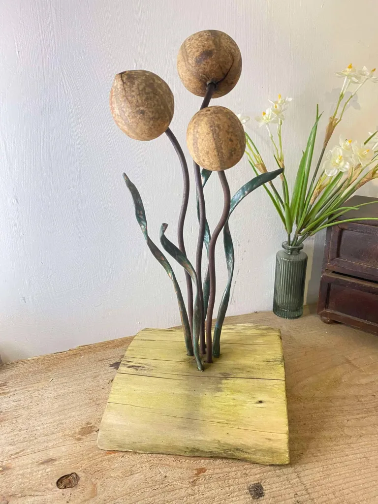 How to Easily Decorate with Driftwood, Pods & Pinecones