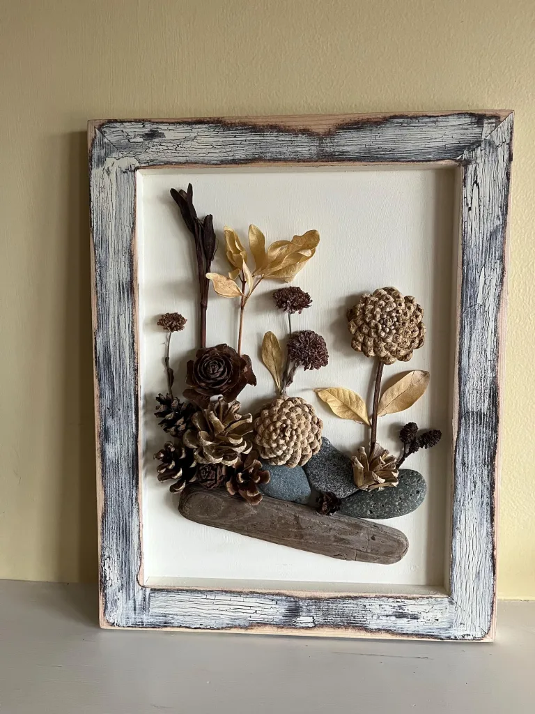 How to Easily Decorate with Driftwood, Pods & Pinecones