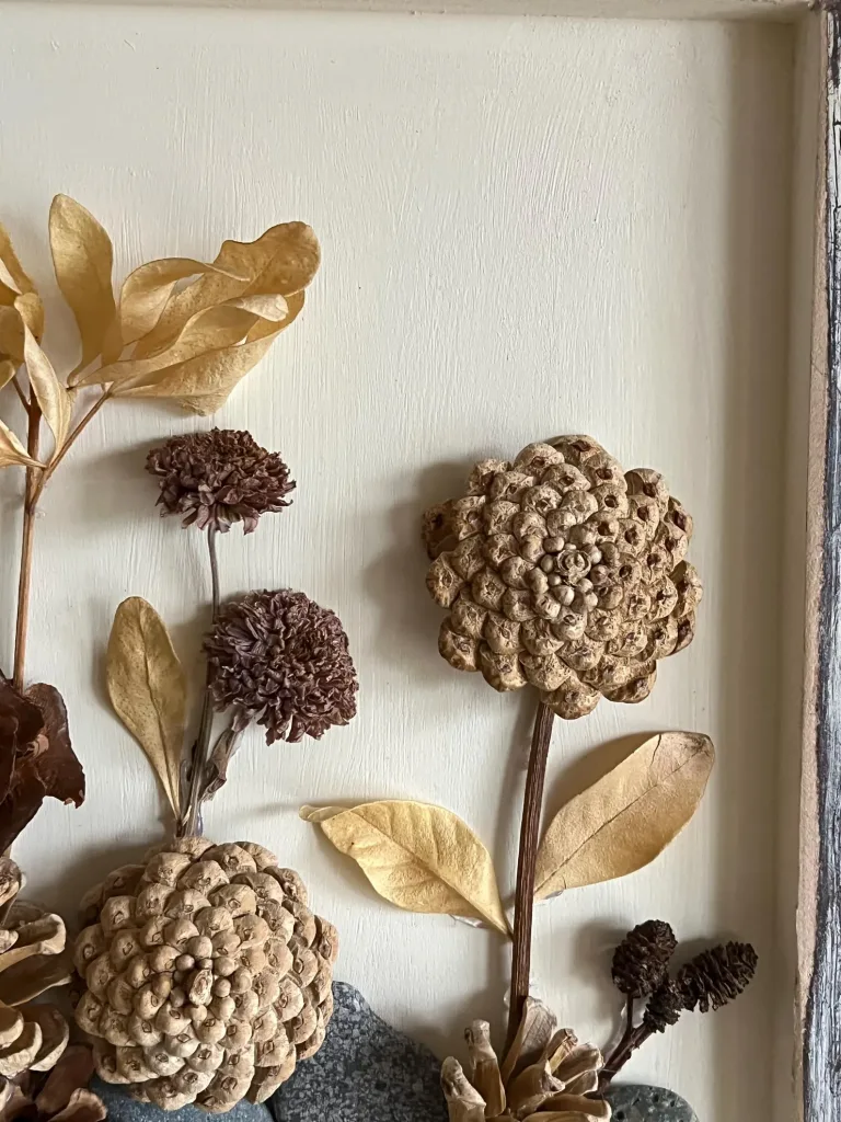 How to Easily Decorate with Driftwood, Pods & Pinecones
