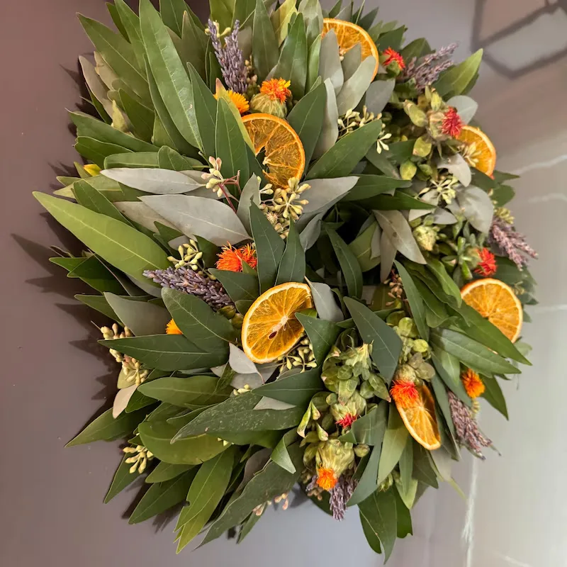 Top 8 Flowers to Make Beautiful Spring Wreaths