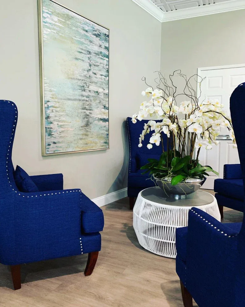 The Honest Truth About the 60-30-10 Rule in Interior Design - Blue Color Pallet for Small Living Room 