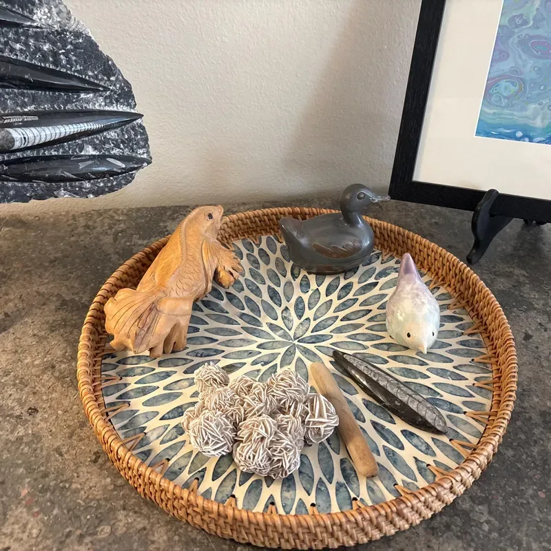 Decorative Tray Ideas for Lazy Girls - The Lazy Girl’s Easy Guide to a Tidy Home