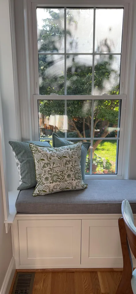 Decorative Pillow Cover Ideas - How to Decorate a Living Room That Never Goes Out of Style
