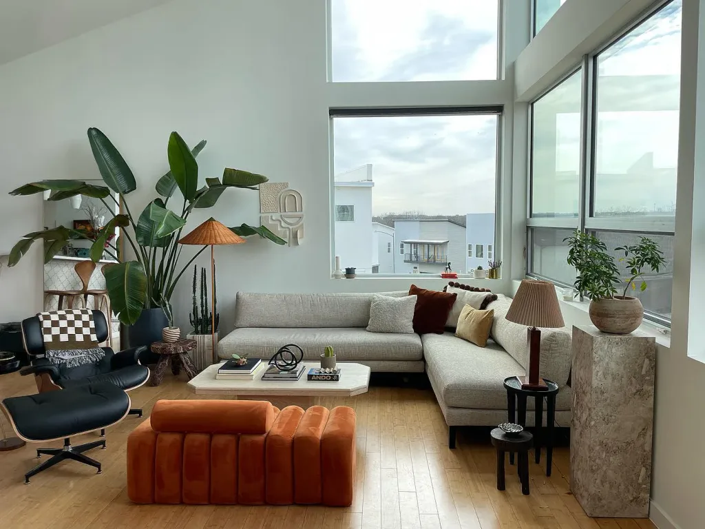 Upholstered Bench Living Room Trends That Last Forever - How to Decorate a Living Room That Never Goes Out of Style