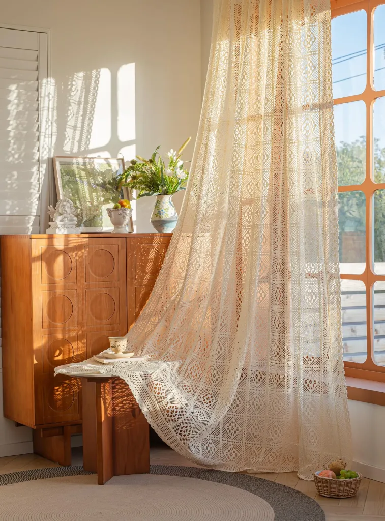 How to Make a Small Room Look Bigger