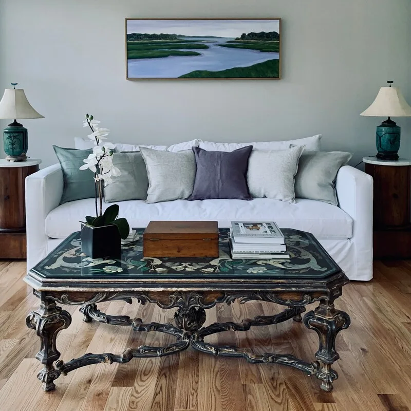 Linen Pillow Texture Ideas for Beautiful Living Room - How to Mix Patterns and Textures the Right Way